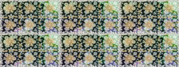 Parlak dantel, stilize çiçekler, şal desenli. Raster. Hassas altın deseni açın. Doğu tarzı arabesk. Gri renklerde, altın elementlerle kusursuz desen. Kusursuz altın dokular bukleler.