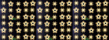 Kusursuz. Küçük renkli çiçekler. Moda baskıları için zarif bir şablon. Motley illüstrasyonu. Küçük çiçekte güzel bir desen. Çiçekli bahar çiçekleri.