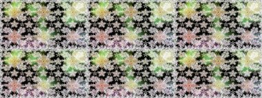 Tarafsız renklerde çiçekler. Küçük çiçekte sevimli çiçek deseni var..