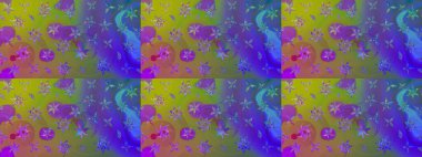 Sabıka fotoğraflarında, bebek kıyafetlerinde, duvar kâğıtlarında, paket kutularında falan kullanılabilir. Zarif, parlak ve eskiz mor çiçek desenli tasarım. Raster..