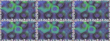 Üst manzara, yumuşak stil. Sevgililer günü ve tebrik kartı konsepti için şık bir davetiye. Mor ve mavi renkte manzaralı çiçek deseni. Çiçek kompozisyonu, el boyası, hassas şablon..