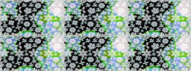 Tarafsız ve siyah renklerde çiçeklerle kusursuz çiçek deseni. Suluboya tarzında tarafsız ve siyah renkte çiçekler.