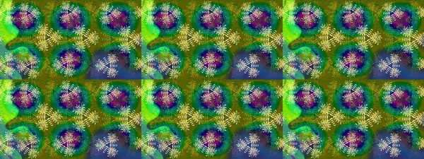 Raster deseni. Küçük çiçekteki sevimli çiçek deseni. Raster illüstrasyonu. Soyut çiçek çizim kalıbı arka planı. Yeşil ve mavi renklerde.