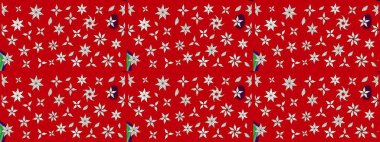 Çiçekli ipek eşarp. 1950-1960 motifleri. Retro tekstil tasarım koleksiyonu. Kırmızının üstüne kırmızı. El çizimi çiçek elementleri ile soyut çizim raster deseni.