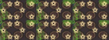 Renkli arka planda izole kar taneleri. Raster illüstrasyonu. Kar taneleri radyal gri, kahverengi ve yeşil renkler.