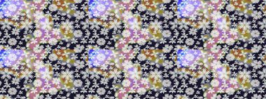 Suluboya tarzında gri renkli çiçekler. Gri renkli çiçeklerle kusursuz çiçek deseni.