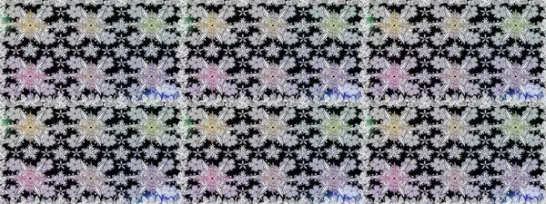 Suluboya tarzında siyah renklerde. Küçük çiçekli kusursuz yay deseni. Raster illüstrasyonu.