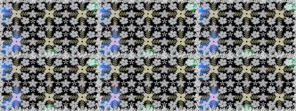 Küçük siyah çiçeklerle oldukça eski bir besin torbası deseni. Tekstil, kumaş, kapaklar, duvar kağıtları, baskı, naylon, yapıştırma, örgü, dekupaj için çiçeksiz arkaplan.