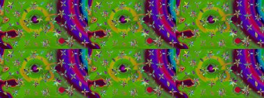 Suluboya elle çizilmiş çiçek desenli eskiz deseni. Parlak renkli fantezi çiçekleri, yapraklar, yeşil renkli tomurcuklar.