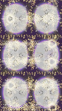 Küçük çiçekte hoş bir çiçek deseni var. Çiçeksel elementlerle süslenmiş zarif raster dokusu. Parlak çiçekli nötr, gri ve mor renkler üzerine soyut çizim deseni.