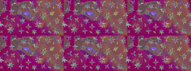 Elle çizilmiş çiçek desenli Raster çizimi. Tekstil, kumaş, ambalaj, hatıra defteri için hoş bir çiçek arkaplanı. Çocuksu tasarım. Mor arkaplanda.