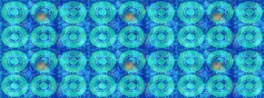 Robot resim. Raster illüstrasyonu. Küçük çiçekte sevimli çiçek deseni var..