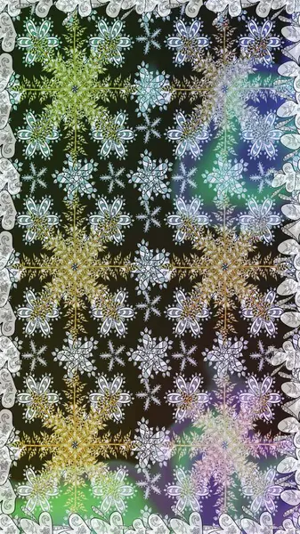 Gri renkli ve altın elementli geleneksel altın sarısı desen. Barok tarzında kusursuz bir doğulu süsü..