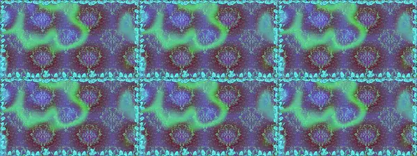 Klasik taslak çizimi. Çiçeksel mor, dikişsiz desen. Raster çiçek izi..