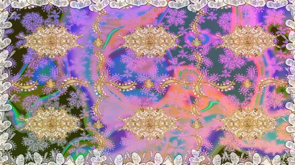 Barok tarzında kusursuz bir doğulu süsü. Tarafsız renklerde ve altın elementlerle geleneksel klasik altın raster deseni.