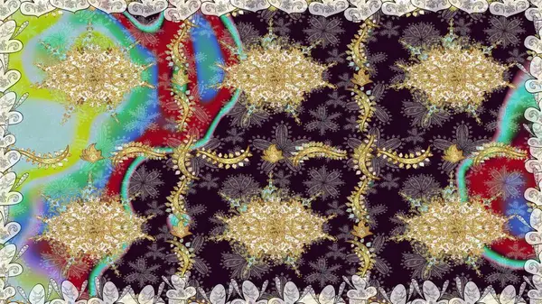 Barok tarzında kusursuz bir doğulu süsü. Kahverengi renkli ve altın elementli geleneksel klasik altın sarısı desen.