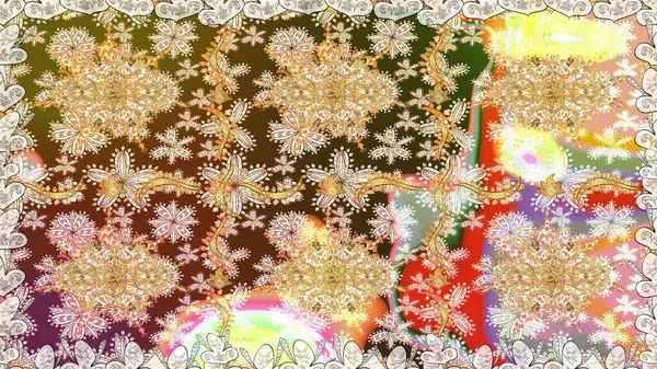 Bej renklerde, altın elementlerle kusursuz klasik desen. Noel, kar tanesi, yeni yıl. Altından elementlerle bej renklerde altın pürüzsüz desen.