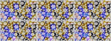 Üst manzara, yumuşak stil. Sevgililer günü ve tebrik kartı konsepti için şık bir davetiye. Çiçek kompozisyonu, el boyası, hassas şablon. Tarafsız renklerde manzaralı çiçek deseni.