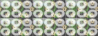 El çizimi çiçekli, soyut, pürüzsüz desen. Raster illüstrasyonu. Yeşil, nötr ve gri renkte çiçekler.