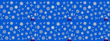 Çizim çiçek deseni duvar kağıdı, web sitesi arka planı, ambalaj kağıdı, davetiye, broşür, afiş veya web sitesi için kullanılabilir. El çizimi Raster çizimi. Karalama elementleri.