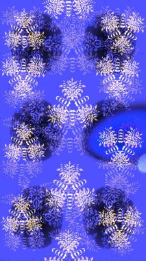 Kar tanelerinin soyut arkaplanlı Noel arkaplanı. Mor, mavi ve nötr kar taneleri. Noel için tatil tasarımı, yeni yıl moda baskıları. Raster illüstrasyonu. Güzel tasarım..