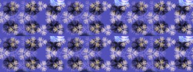 Menekşe, nötr ve mavi renkler üzerine tasarım. Raster illüstrasyonu. Raster kış deseni. Çiçek Elementleri ile soyut arkaplan.