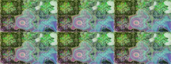 Küçük yeşil çiçeklerle oldukça eski bir besin torbası deseni. Tekstil, kumaş, kapaklar, duvar kağıtları, baskı, naylon, yapıştırma, örgü, dekupaj için çiçeksiz arkaplan.