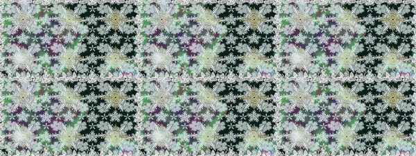 Renkli grunge soyut arkaplanı kologri çiçeklerle süslüyor. Parmak izi, kumaş, duvar kâğıdı, tekstil için raster dokusu. İşlemeli çiçek desenli..