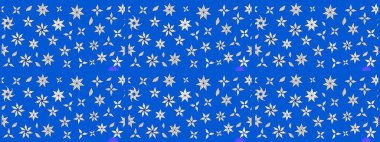 Renkli desenli eskiz deseni, mavi çiçekler ve dekoratif elementlerle. Eskiz geçmişi. Raster illüstrasyonu. Kumaş, tekstil, duvar kağıdı baskısı için. Antika retro tarzı.