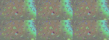 Gri ve bej renkli çiçekler. Küçük çiçekte sevimli çiçek deseni var..