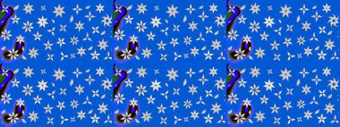 Tekstil, kumaş, kapaklar, duvar kağıtları, baskı, naylon, koleksiyon defteri, örgü, dekupaj için güzel bir eskiz. Küçük mavi ve nötr çiçeklerle oldukça kaliteli besin torbası deseni.