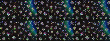 Güzel kumaş deseni. Bahar çiçekleriyle güzel bir çiçek deseni çizmişsin. Raster illüstrasyonu.