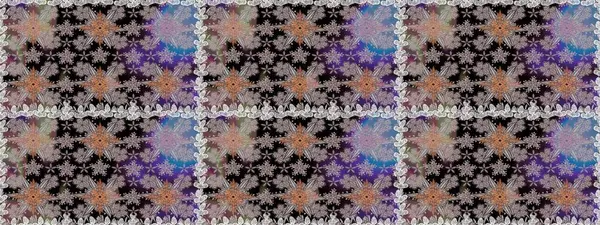 Çiçeksiz desenlerin resmi. Vadinin gri renkli çiçekleri.