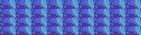 Mavi ve menekşe renginde çiçekler olan çiçek deseni çiz. Suluboya tarzında mavi ve mor renkte çiçekler.