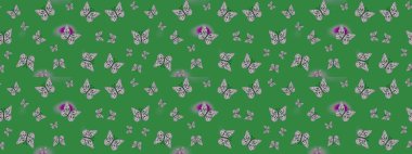 Yeşil üzerinde sevimli kelebekler. Renkli kelebeklerin eskiz geçmişi. Ambalajlar, duvar kağıtları, kumaş tasarımı ve kağıt için güzel bir arka plan. Raster illüstrasyonu.