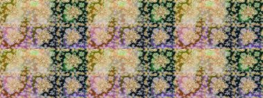 Raster altın tekstil baskısı. Altın elementlerle nötr renklerde altın desen. İslam tasarımı. Kusursuz desenli oryantal süs. Çiçek karoları.