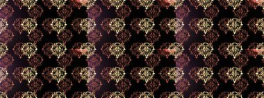 Altın elementlerle siyah, kahverengi ve gri renklerde kusursuz klasik desen. Noel, kar tanesi, yeni yıl 2019.