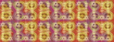 Sarı, pembe ve bej renklerde manzaralı çiçek deseni. Çiçek kompozisyonu, el boyası, hassas şablon. Sevgililer günü ve tebrik kartı konsepti için şık bir davetiye. Üst görünüm, yumuşak biçim.