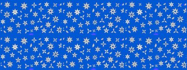 Sevimli çiçek raster deseni. Renkli Bahar Teması eskiz kalıbı. Düz Çiçek Elementleri Tasarımı. Mavi ve nötr renkte çiçekler.