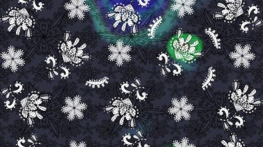 Kumaş desenli papatya çiçeği detayı. Gri ve mor renkte çiçekler.