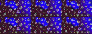 Raster çiçek desenleri çiziyor. Vadinin çiçekleri kahverengi ve mavi renklerde.