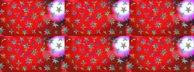 Kırmızı ve nötr renklerde parlak çiçekli halı deseni.