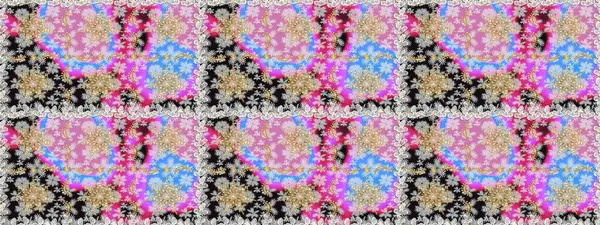 Çiçek süsü kumaş deseni, cam, çiçek desenli metal gri renkli ve altın elementli. Klasik raster altın pürüzsüz desen.