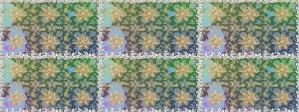 Süslü raster dekorasyonu. Lüks, kraliyet ve Viktorya dönemi konsepti. Yeşil renklerdeki altın element. Klasik barok çiçekli desenli altın sarısı yeşil.