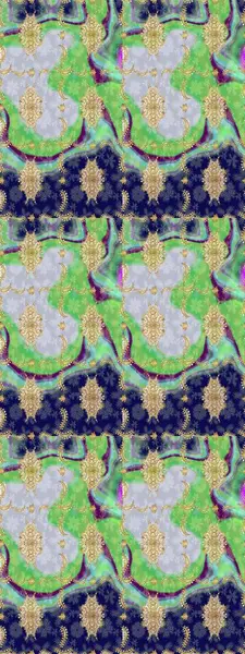 El yapımı dekoratif çerçeve, albüm kapağı, tebrik kartı, klasik Art deco tarzı. Raster soyut çiçek çelengi altın karalama fantezi yaprakları ve tarafsız renklerde çiçek.