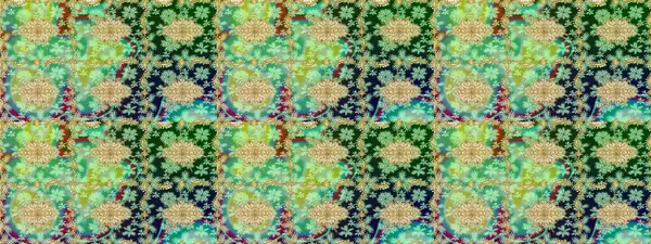 Eskiz oryantal klasik altın desen. Yeşil renklerde altın tekrarlayan elementler içeren Raster soyut arkaplanı.