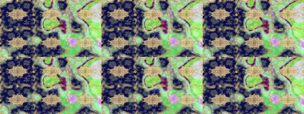 Tarafsız renklerde altın element. Damask çizimi tekrarlanıyor. Doku arka planında altın duvar kâğıdı. Barok tarzında altın çiçekli süs..