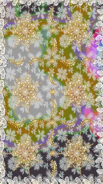 Gri renklerdeki altın element. Altın çiçekli, pürüzsüz desen. Damask arkaplanı. Barok tarzında altın çiçekli süs..