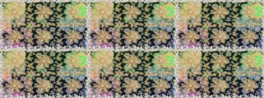 Klasik raster sarısı, kusursuz desen. Çiçek süsü kumaş deseni, cam, çiçek desenli metal gri ve nötr renklerde altın elementler..