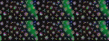 Şirin çiçekli eskiz deseni ve gri ve yeşil renkli yapraklar, suluboya çiçek deseni, duvar kağıdı, kart ya da kumaş için fayanslı. Raster illüstrasyonu.